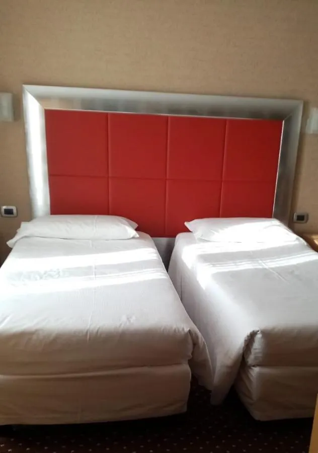 Hotel Susa Milan 3*,